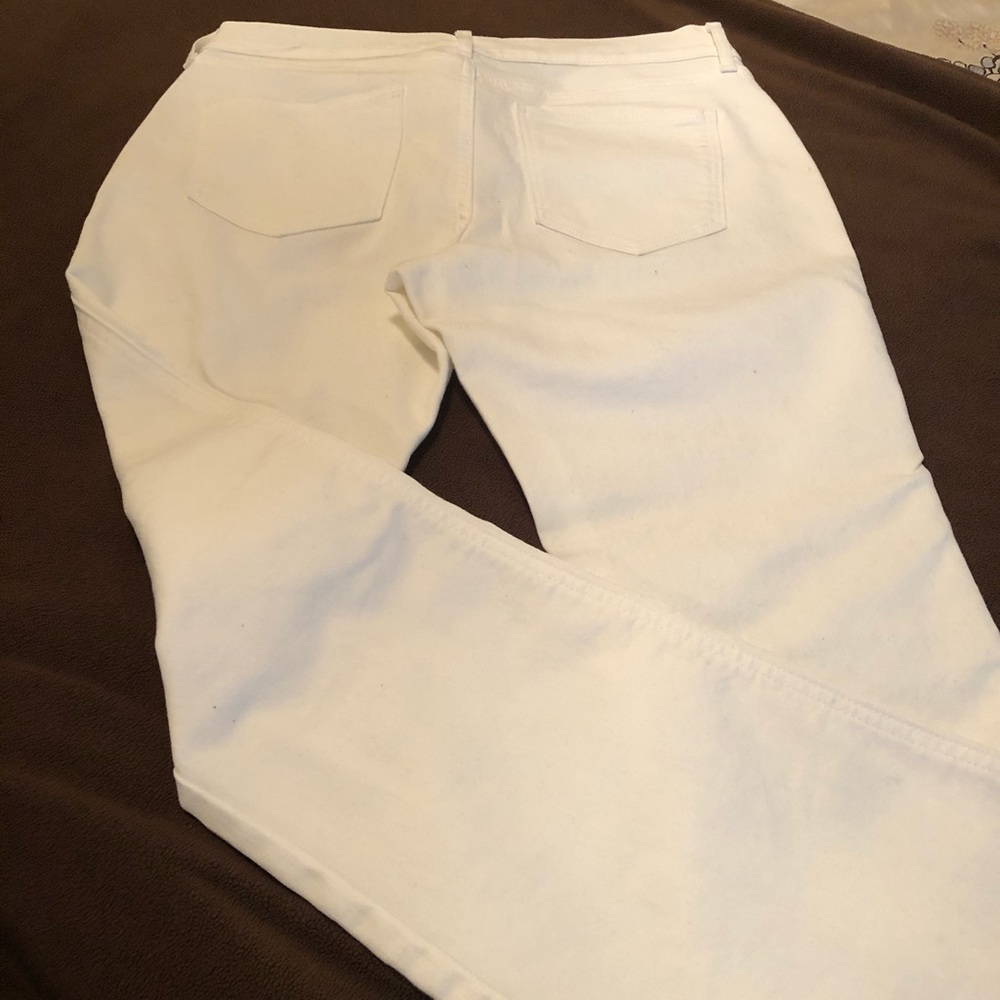 Old Navy Micro-Flare Mid-rise - 10 Petite - White